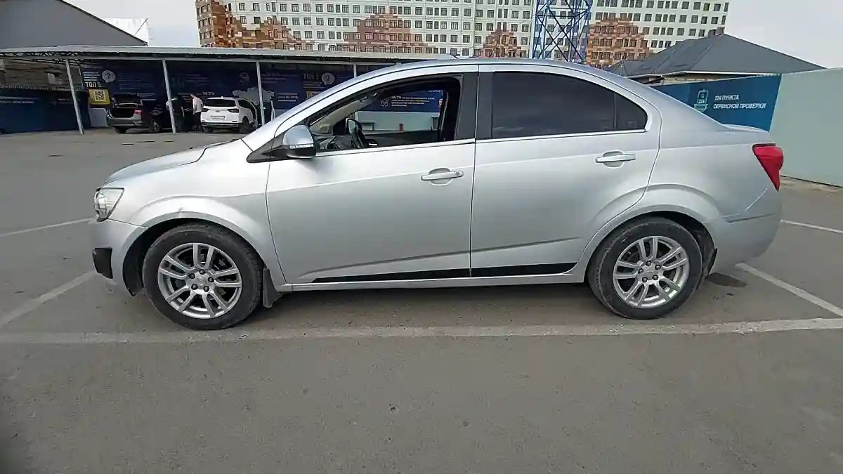 Chevrolet Aveo 2013 года за 3 000 000 тг. в Шымкент