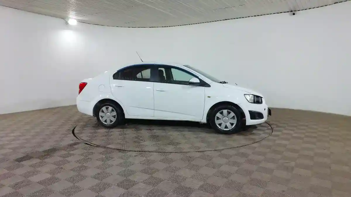Chevrolet Aveo 2013 года за 3 430 000 тг. в Шымкент