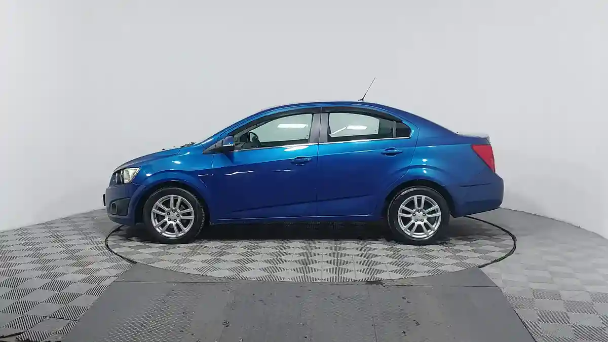 Chevrolet Aveo 2013 года за 3 880 000 тг. в Астана