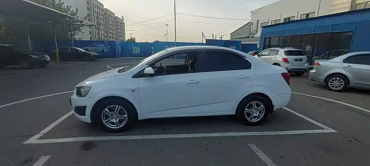 Chevrolet Aveo 2013 года за 3 100 000 тг. в Алматы