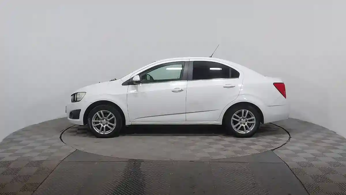 Chevrolet Aveo 2013 года за 3 390 000 тг. в Астана