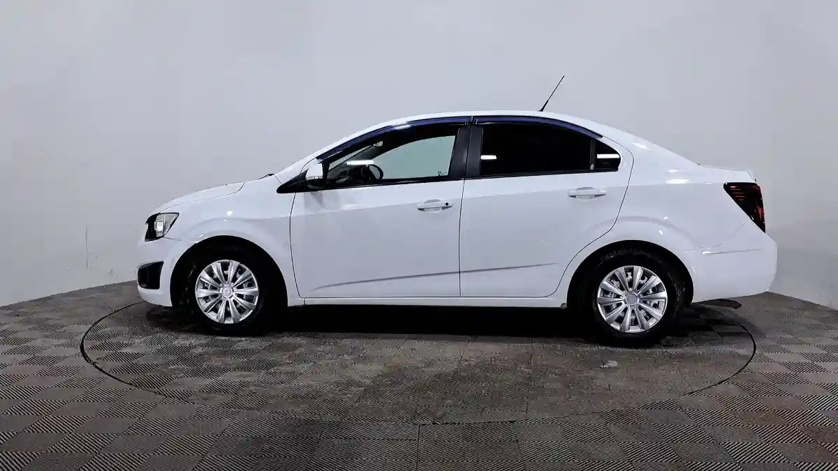 Chevrolet Aveo 2013 года за 3 720 000 тг. в Астана