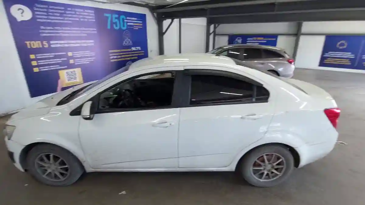 Chevrolet Aveo 2013 года за 4 500 000 тг. в Астана