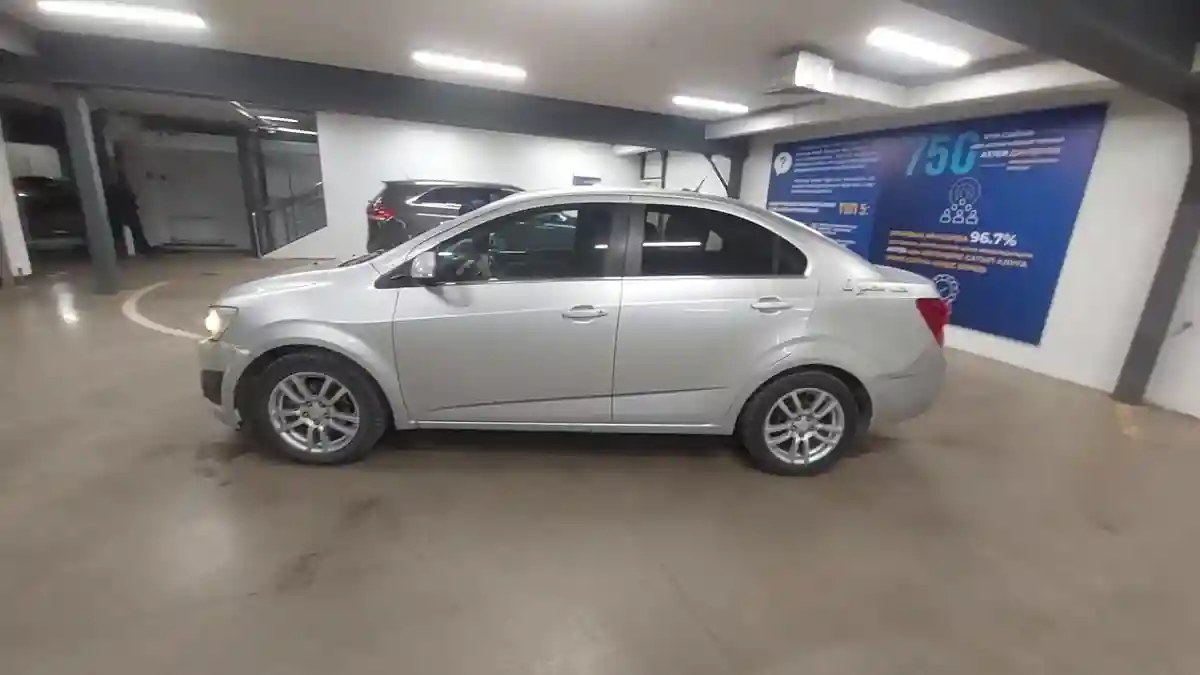Chevrolet Aveo 2014 года за 3 100 000 тг. в Астана