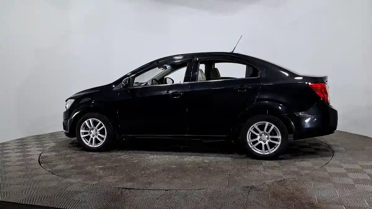 Chevrolet Aveo 2014 года за 3 880 000 тг. в Астана