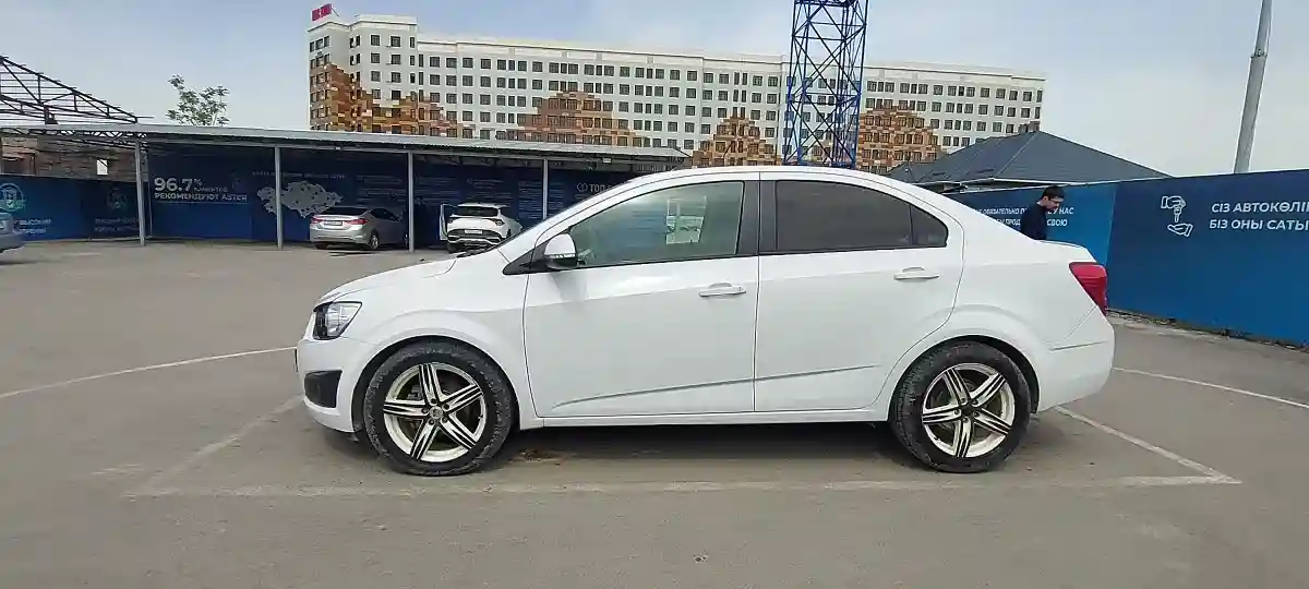 Chevrolet Aveo 2015 года за 4 300 000 тг. в Шымкент