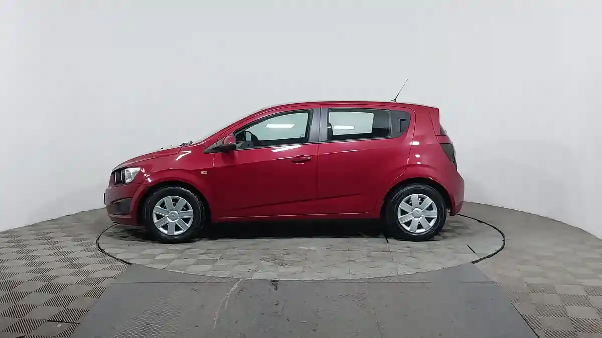 Chevrolet Aveo 2013 года за 3 290 000 тг. в Астана