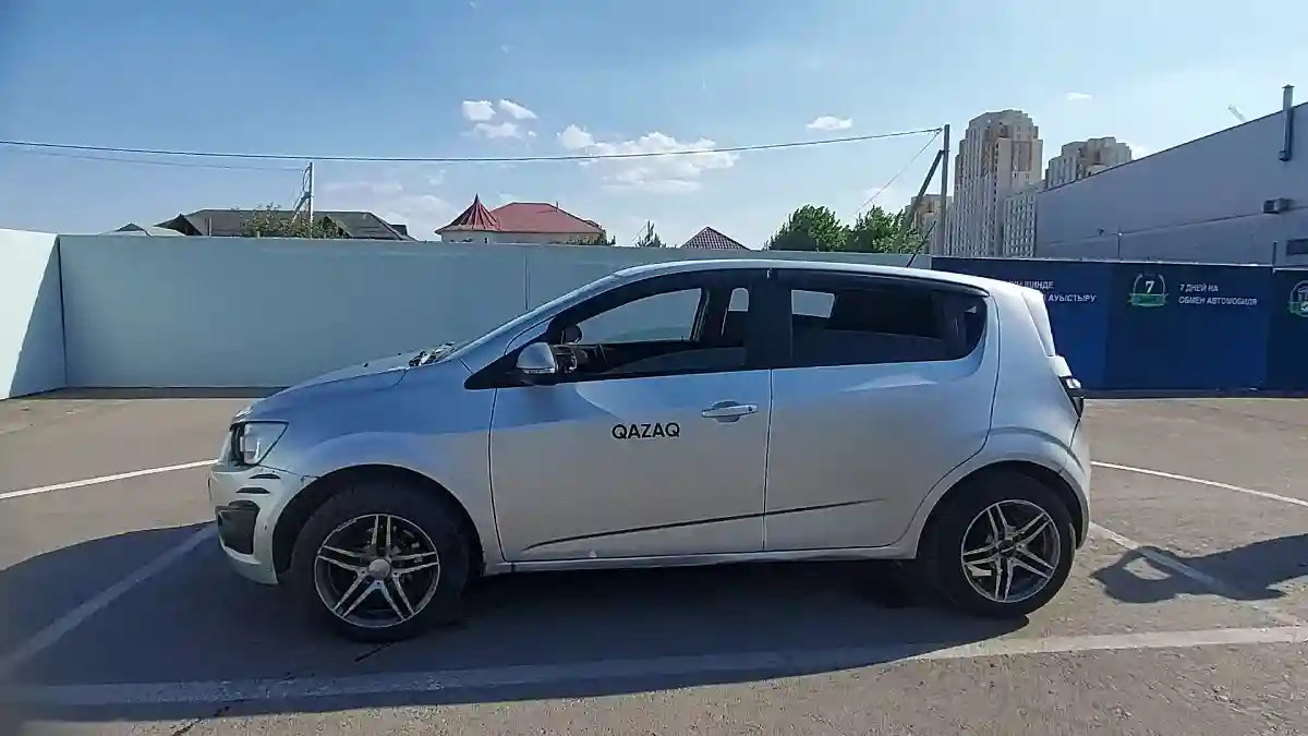 Chevrolet Aveo 2013 года за 3 500 000 тг. в Шымкент