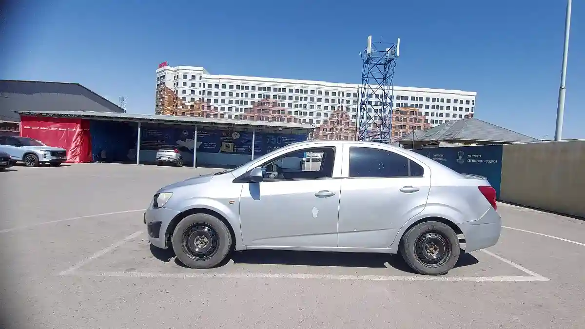 Chevrolet Aveo 2013 года за 2 500 000 тг. в Шымкент