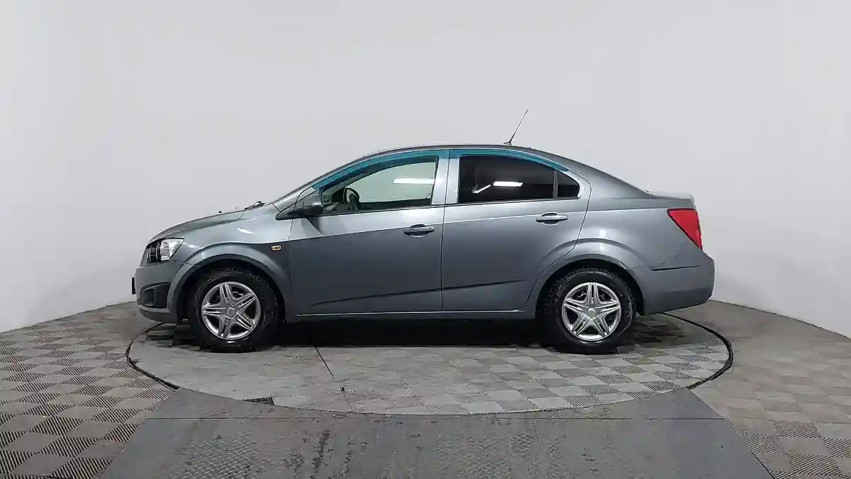 Chevrolet Aveo 2013 года за 2 590 000 тг. в Астана