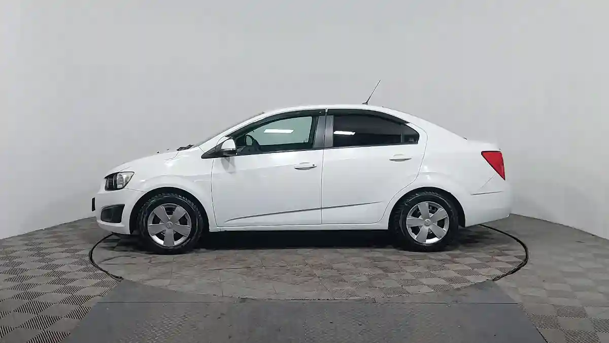 Chevrolet Aveo 2014 года за 3 390 000 тг. в Астана