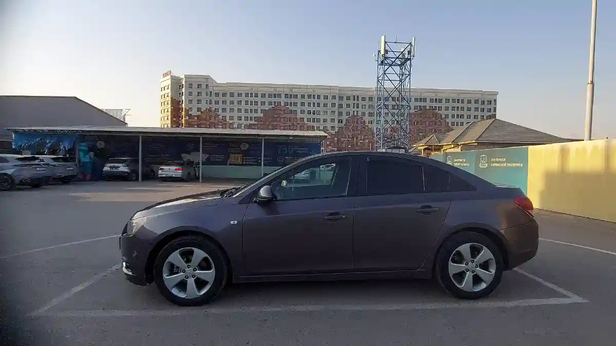 Chevrolet Cruze 2011 года за 3 500 000 тг. в Шымкент