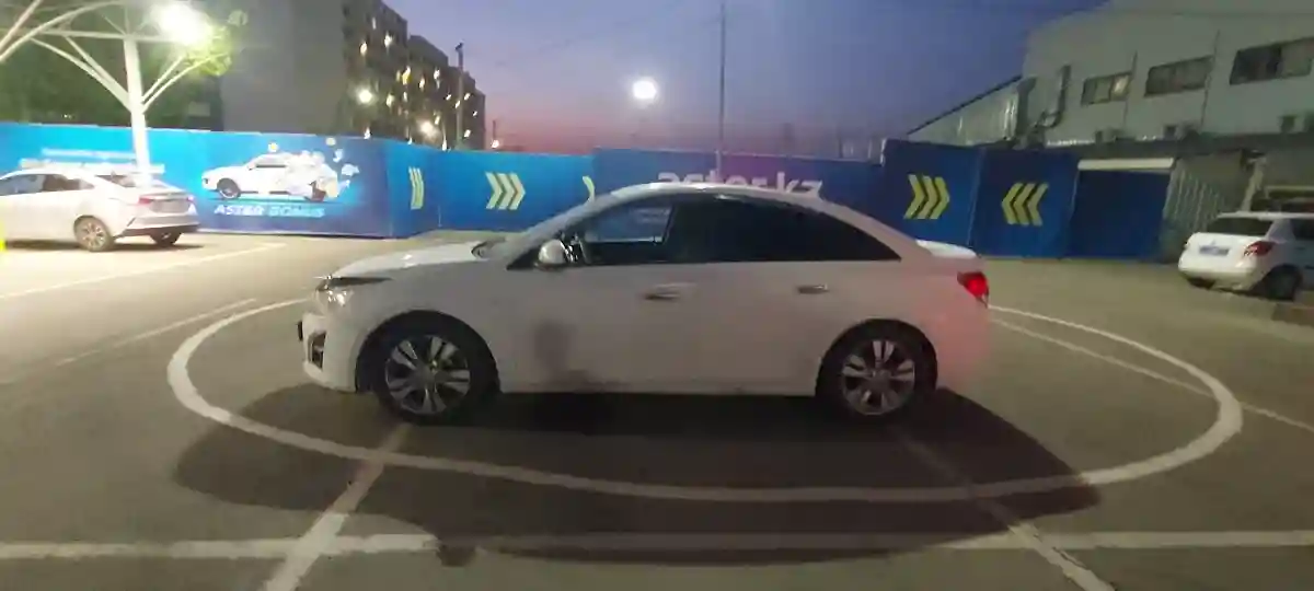 Chevrolet Cruze 2013 года за 3 500 000 тг. в Алматы