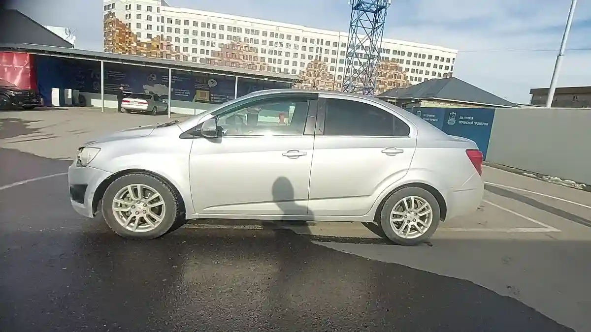 Chevrolet Aveo 2014 года за 4 000 000 тг. в Шымкент