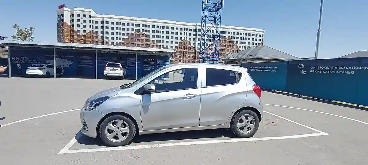 Chevrolet Spark 2016 года за 4 650 000 тг. в Шымкент