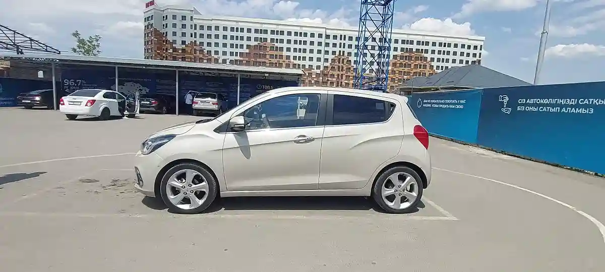 Chevrolet Spark 2016 года за 5 000 000 тг. в Шымкент