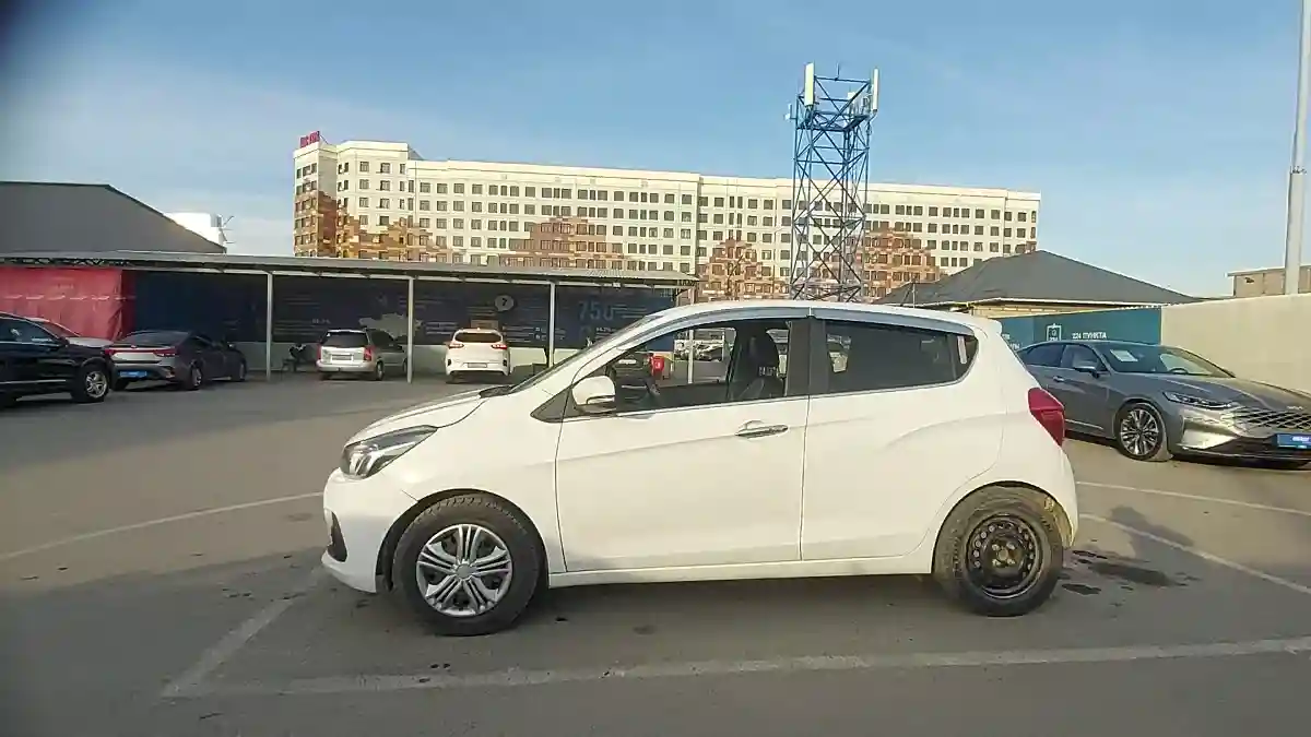 Chevrolet Spark 2016 года за 4 200 000 тг. в Шымкент
