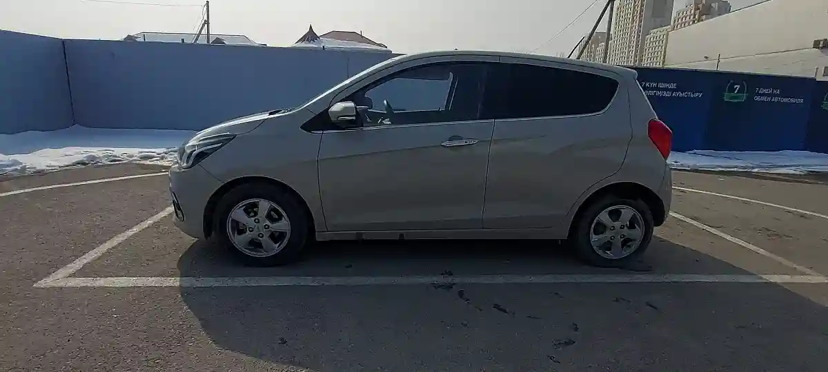 Chevrolet Spark 2017 года за 6 000 000 тг. в Шымкент