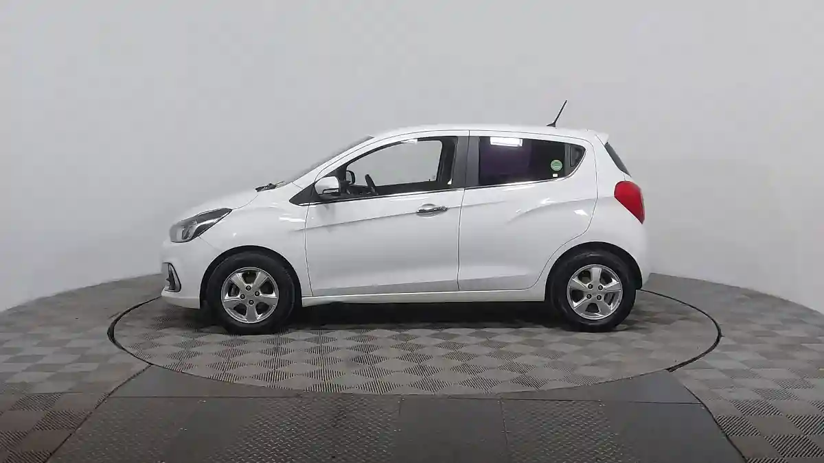 Chevrolet Spark 2019 года за 3 790 000 тг. в Астана