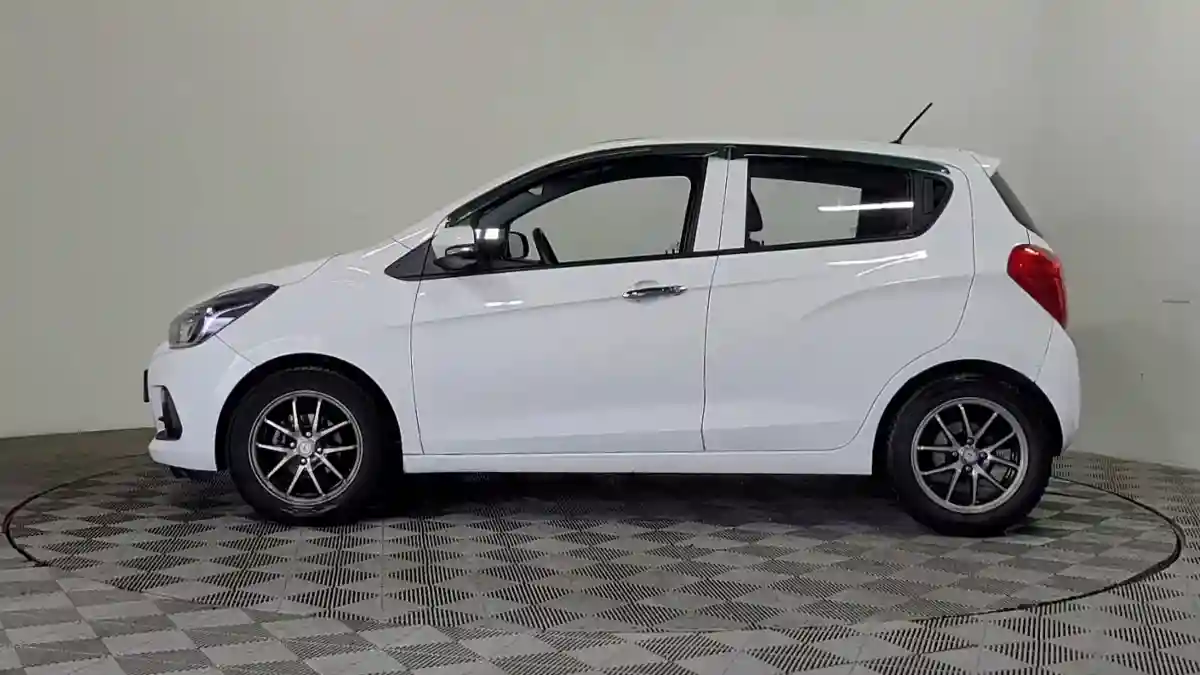 Chevrolet Spark 2018 года за 3 990 000 тг. в Алматы