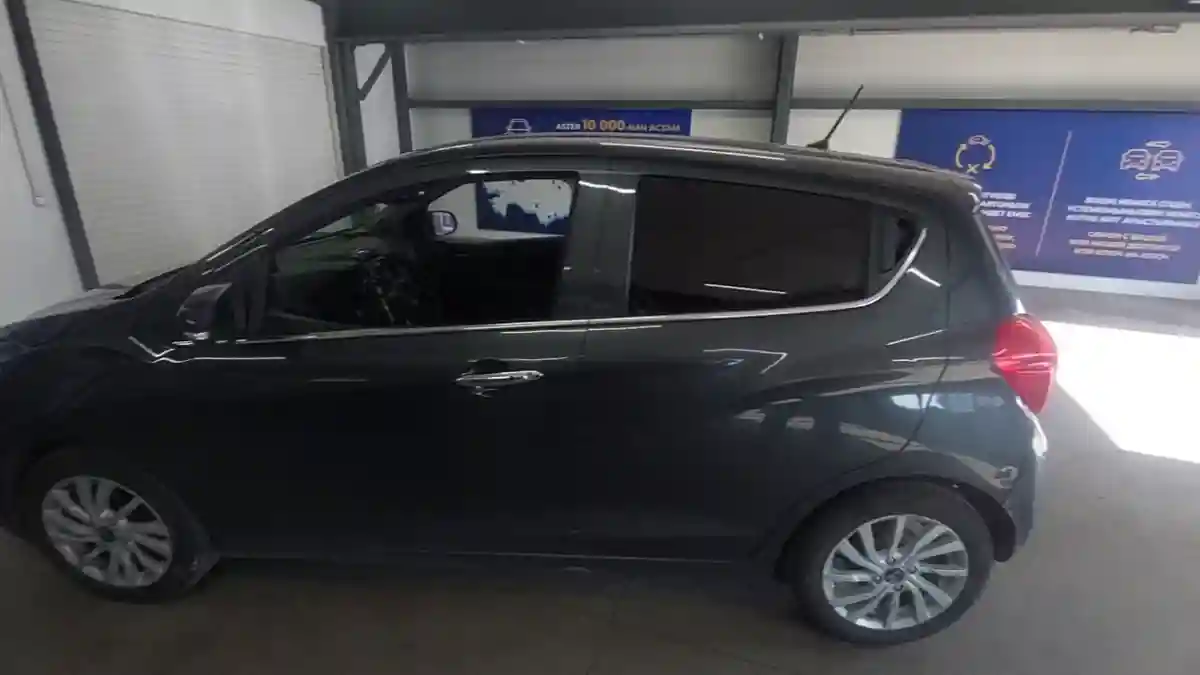 Chevrolet Spark 2018 года за 4 500 000 тг. в Астана