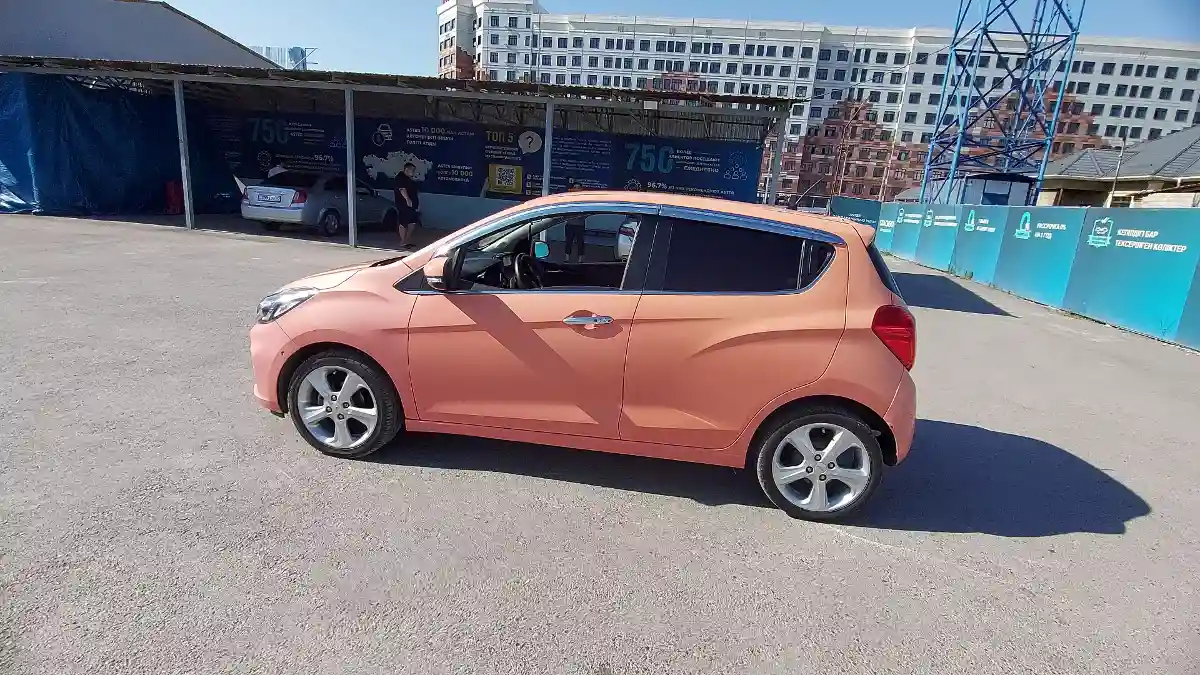Chevrolet Spark 2019 года за 5 500 000 тг. в Шымкент