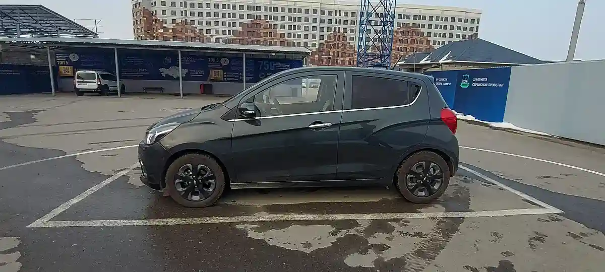 Chevrolet Spark 2018 года за 6 000 000 тг. в Шымкент