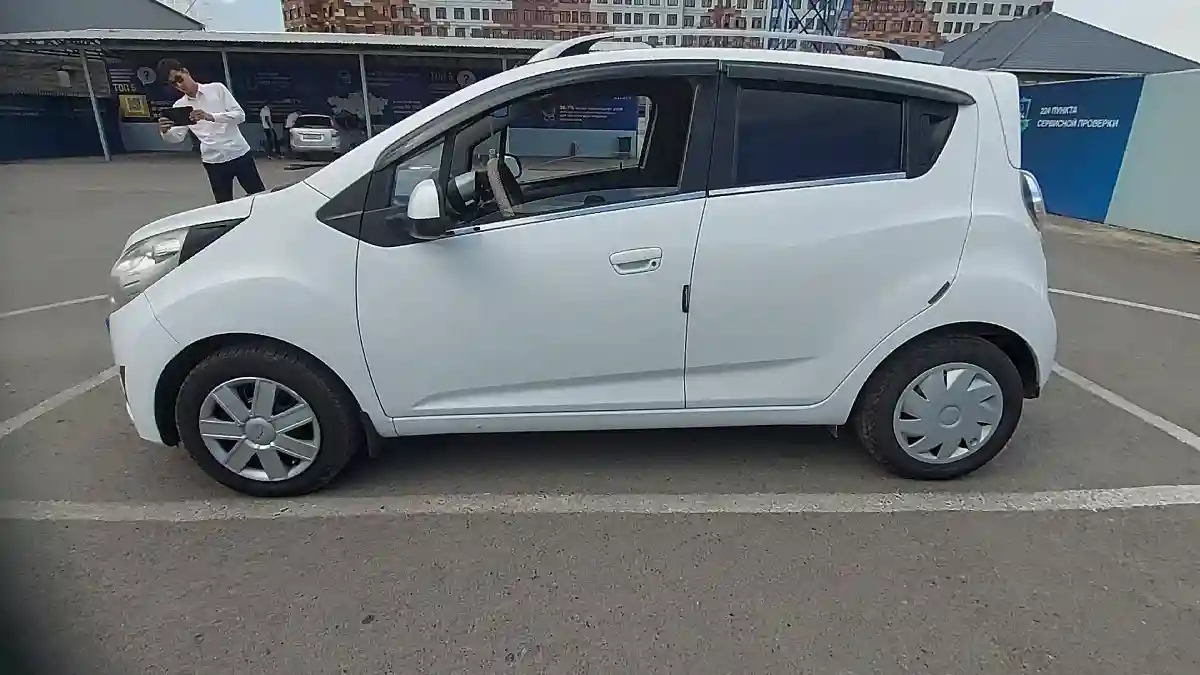 Chevrolet Spark 2010 года за 3 500 000 тг. в Шымкент