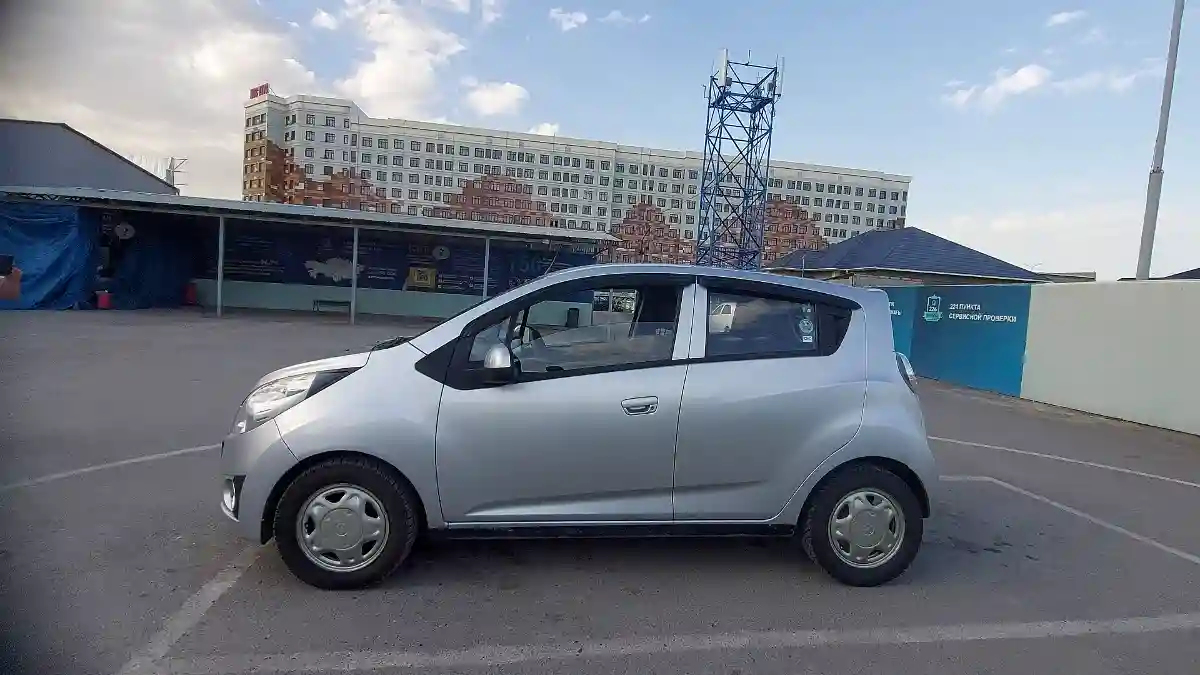 Chevrolet Spark 2010 года за 4 000 000 тг. в Шымкент
