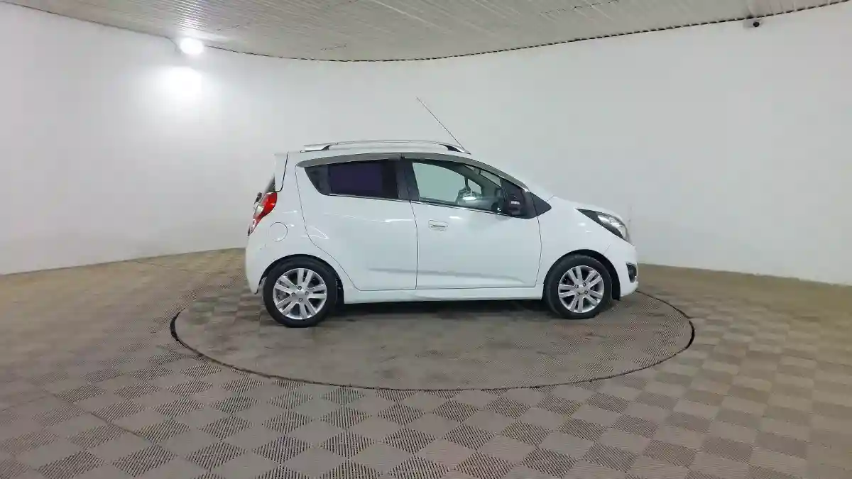 Chevrolet Spark 2014 года за 4 290 000 тг. в Шымкент