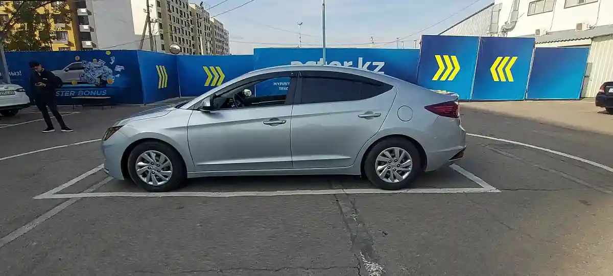 Hyundai Elantra 2019 года за 9 000 000 тг. в Алматы