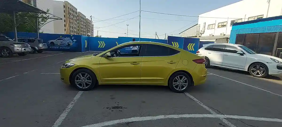 Hyundai Elantra 2017 года за 6 500 000 тг. в Алматы