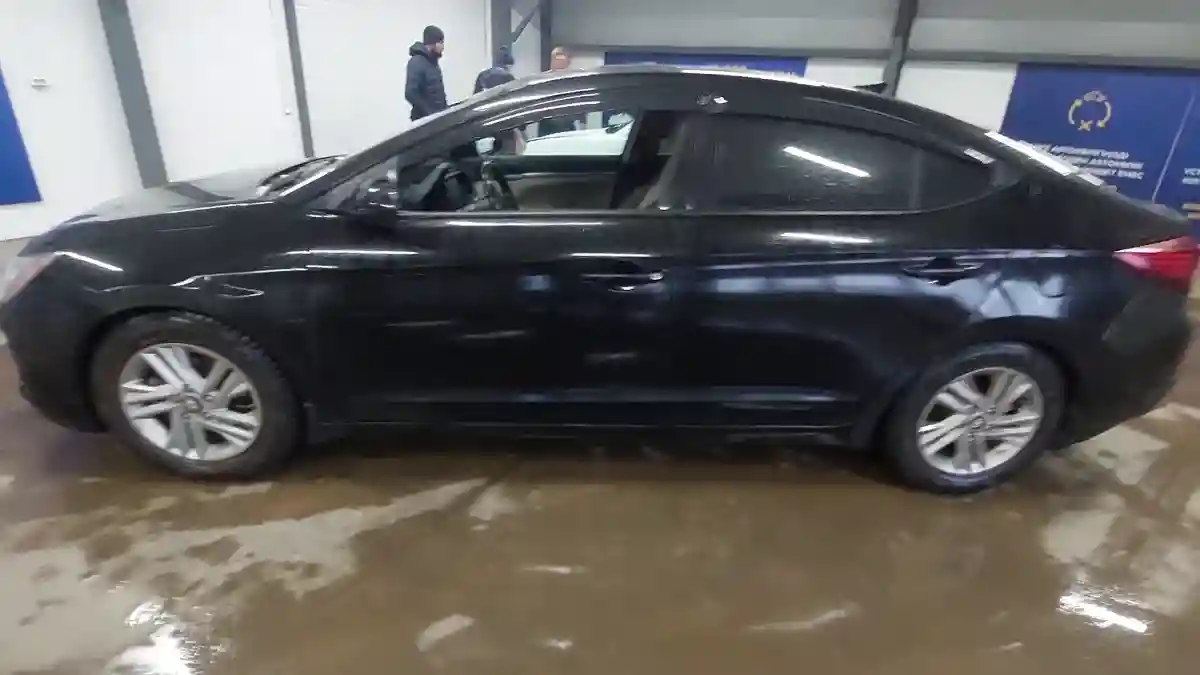 Hyundai Elantra 2018 года за 8 000 000 тг. в Астана