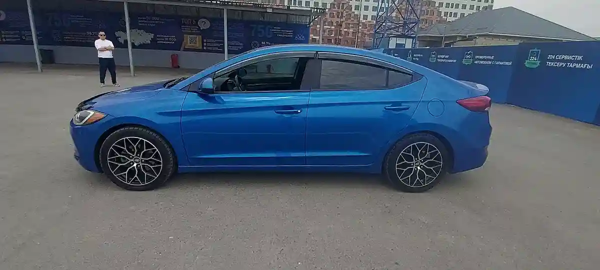 Hyundai Elantra 2016 года за 8 500 000 тг. в Шымкент