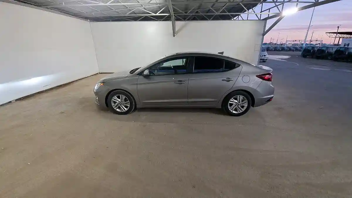 Hyundai Elantra 2019 года за 7 390 000 тг. в Кызылорда