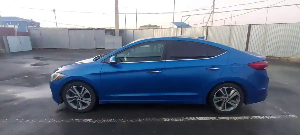 Hyundai Elantra 2016 года за 7 250 000 тг. в Атырау