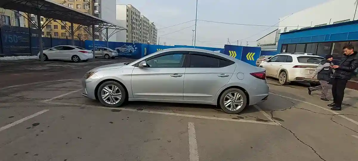 Hyundai Elantra 2019 года за 7 200 000 тг. в Алматы