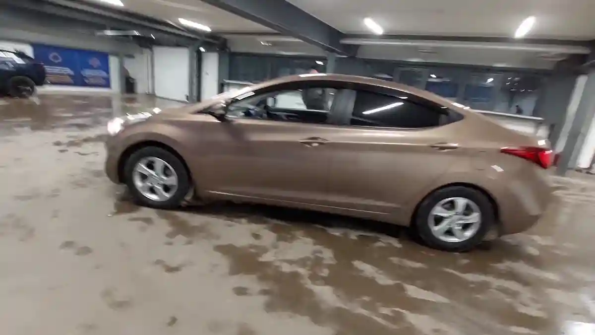 Hyundai Elantra 2014 года за 6 000 000 тг. в Астана