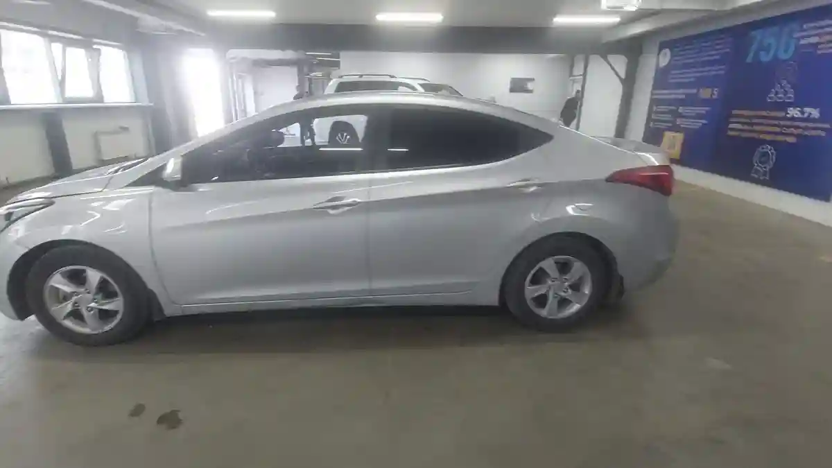 Hyundai Elantra 2015 года за 6 650 000 тг. в Астана