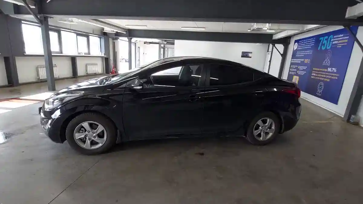 Hyundai Elantra 2015 года за 7 000 000 тг. в Астана