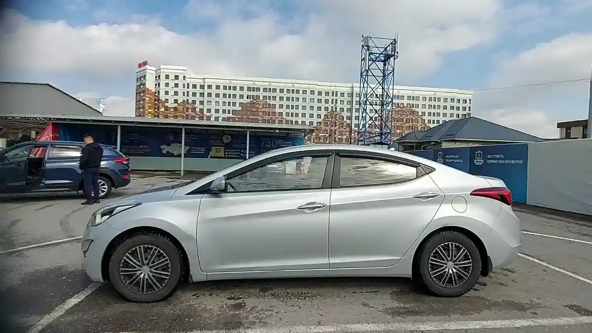 Hyundai Elantra 2015 года за 6 500 000 тг. в Шымкент