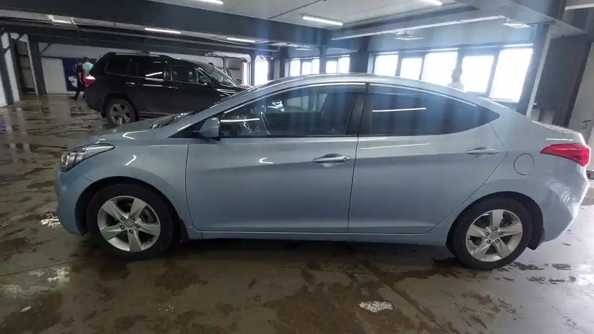 Hyundai Elantra 2012 года за 5 900 000 тг. в Астана