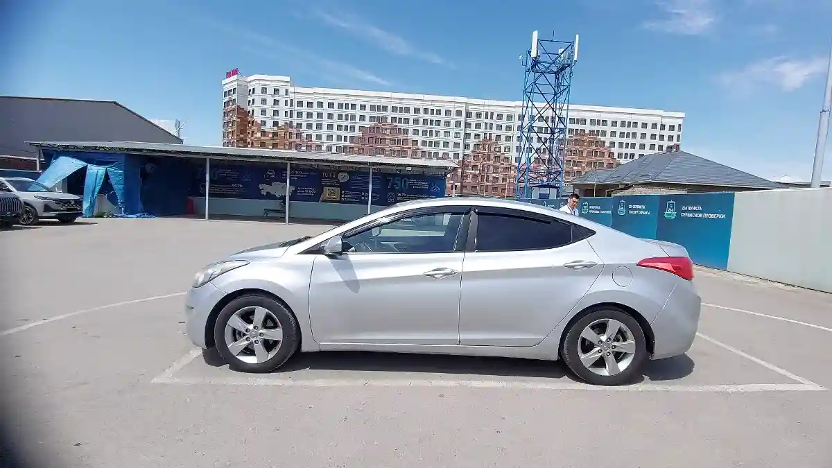 Hyundai Elantra 2013 года за 5 500 000 тг. в Шымкент