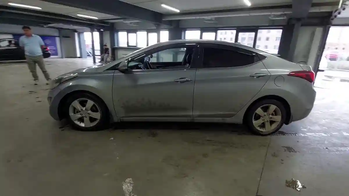 Hyundai Elantra 2014 года за 6 000 000 тг. в Астана