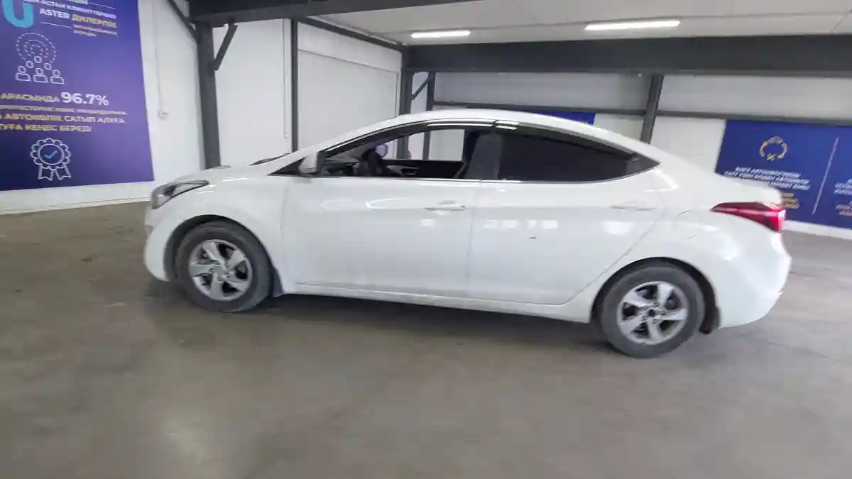 Hyundai Elantra 2014 года за 6 700 000 тг. в Астана