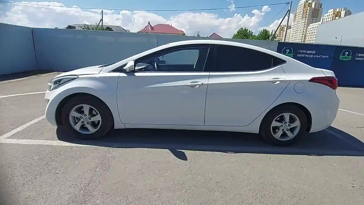 Hyundai Elantra 2014 года за 5 500 000 тг. в Шымкент