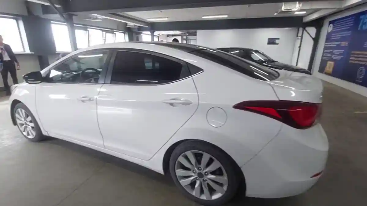 Hyundai Elantra 2015 года за 6 500 000 тг. в Астана