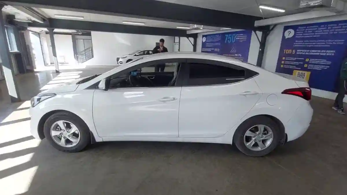 Hyundai Elantra 2016 года за 7 000 000 тг. в Астана