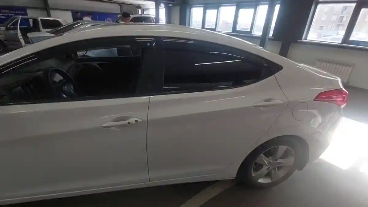 Hyundai Elantra 2011 года за 5 500 000 тг. в Астана