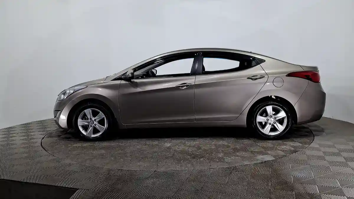 Hyundai Elantra 2013 года за 5 370 000 тг. в Астана